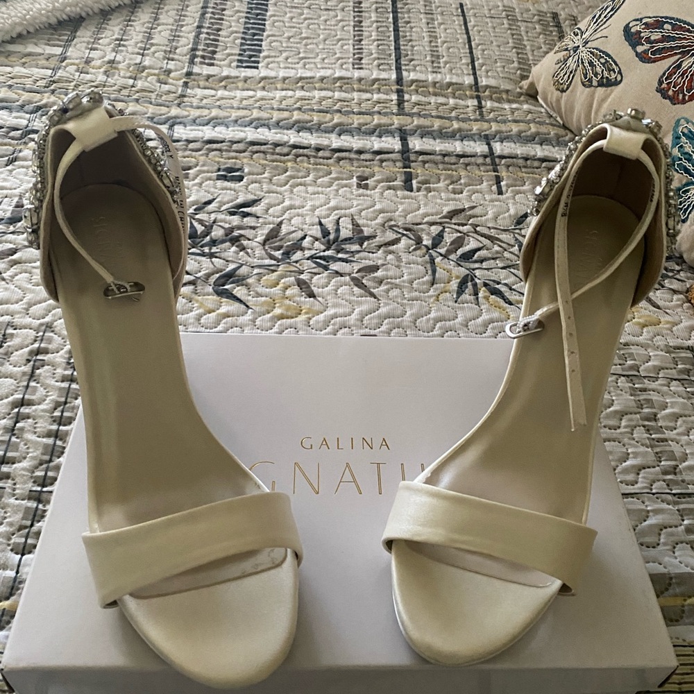 NIB Wedding Heels. Still in plastic and original box.